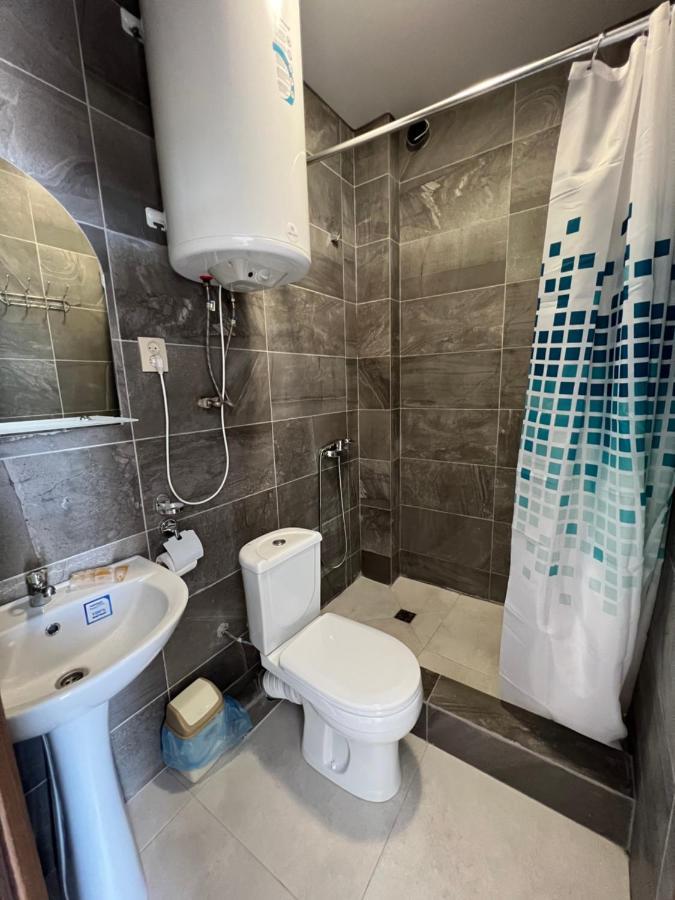 Hotel Golden Гагра Екстериор снимка