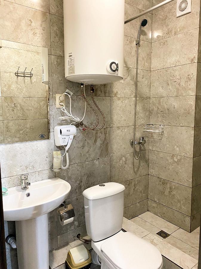 Hotel Golden Гагра Екстериор снимка